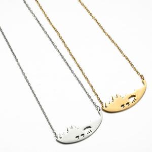 Nouveau style Colliers pendentifs plaqués or en acier inoxydable, motif ours creux style forêt avec breloque maman <span class=keywords><strong>et</strong></span> bébé, vente en gros - Product Image 4