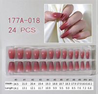 Faux ongles à presser en ABS de longueur moyenne, forme cercueil, design tendance pour application sur les doigts, pour femmes et filles