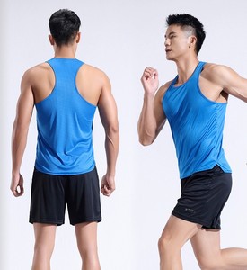 Camiseta para correr para hombre, camiseta sin mangas ligera sólida de secado rápido, Camiseta deportiva sin mangas con logotipo personalizado, camiseta activa para gimnasio - Product Image 4