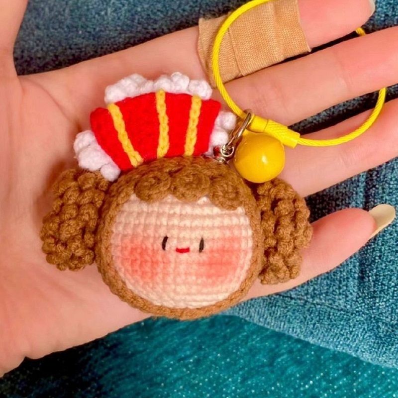 Bollo hermana de palomitas de maíz marrón