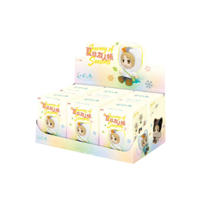 Caja Sorpresa de Peluche PVC de la Serie Viajes Cuatro Estaciones de Xia Mu Friend, Original y Auténtica, de Gran Venta, Regalo Moderno y Adorable - Product Image 1