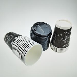 Vente en gros de gobelets en <span class=keywords><strong>carton</strong></span> noir jetables 8oz recyclables avec couvercle à impression personnalisée écologique Offre Spéciale - Product Image 3