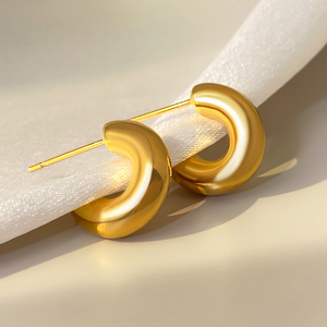 ต่างหูแบบติดหูทรงหนาเคลือบทอง 18k สำหรับผู้หญิง ทำจากทองแดง - Product Image 4