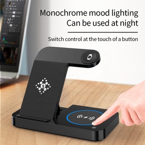 Chargeur sans fil pliable <span class=keywords><strong>4</strong></span> en 1 15W PD Station de charge rapide 3 en 1 avec <span class=keywords><strong>iPhone</strong></span> Sortie électrique 15W Matériau PC durable - Product Image 4