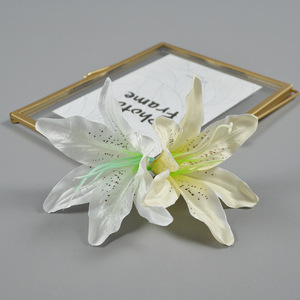 Fleurs artificielles de lys en soie Dongchen pour décorations de mariage, tables, voitures et banquets - Product Image 2