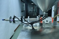 Machine d'emballage verticale automatique à haute performance pour liquides, machine d'emballage de petits sachets de sauce chocolat