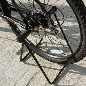 Support de réparation de vélo en forme de U, en acier noir, pour vélos de montagne et de route - Product Image 3