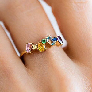 Anello Geometrico con Zirconi per Donne, Gioiello Chic e Minimalista di Lusso per Dito Indice, Regalo di Moda - Product Image 2