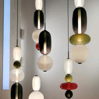 Lustre suspendu moderne en verre empilé coloré, lampe créative à perles pour salle à manger, escalier, restaurant, hôtel