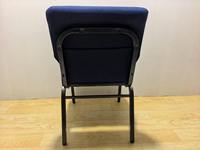 Chaise d'église empilable en métal avec logo, idéale pour banquets, événements et écoles – Prix de gros avantageux