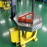 Plateforme de soudage modulaire 3D résistante aux chocs, banc de soudage à positionnement flexible pour travaux de soudage de structures en acier de construction