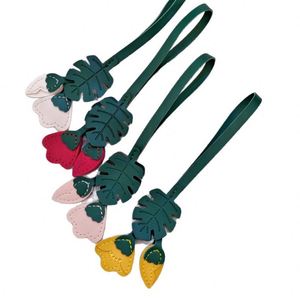 Cute Tropical Monstera Leaf <b>Bag</b> <b>Charm</b> Personalized PU Leather Flower <b>Bag</b> <b>Charm</b> French Goat Leather Keychain for Gifts - Product Image 1