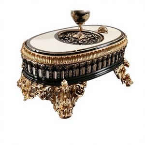 Taburete Redondo de Madera Maciza con Acabado Dorado Antiguo, Mueble Decorativo Artesanal para Sala de Estar - Product Image 1