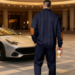 Tendenze 2026: Completo <span class=keywords><strong>Felpa</strong></span> Jacquard Uomo Stile Americano Autunno Inverno Vestibilità Ampia - Design Collo Alto, Tinta Unita - Product Image 3