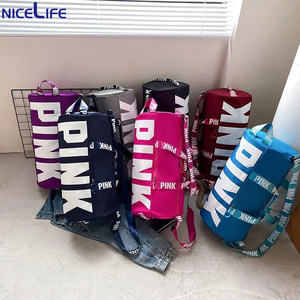 Großhandel Luxus Maßgefertigte Damen Reisetasche Unisex Nylon Seesack Gepäck Wasserdicht Reißverschluss Große Größe Pink Designer Logo Mode - Product Image 2