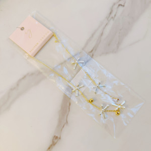 Collar festivo con lazos y campanas - Product Image 1