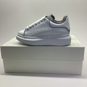 Chaussures de course de luxe de créateur en gros d'usine, nouvelles baskets décontractées à lacets pour la marche, rehaussantes pour femmes et hommes - Product Image 2