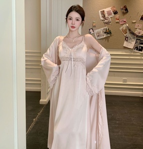 Meryjia Set di indumenti <span class=keywords><strong>da</strong></span> <span class=keywords><strong>notte</strong></span> di lusso 2 pezzi Vintage <span class=keywords><strong>camicie</strong></span> <span class=keywords><strong>da</strong></span> <span class=keywords><strong>notte</strong></span> <span class=keywords><strong>lunghe</strong></span> <span class=keywords><strong>da</strong></span> <span class=keywords><strong>donna</strong></span> e vestaglia in raso di seta con motivo solido - Product Image 3