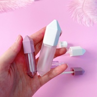 2ml 5ml 9ml Unique Pas Cher Prix Pentagone Noir Bouchon En Or Rose De Noël En Plastique Rose Brillant À Lèvres Tubes 7 ml avec Baguette