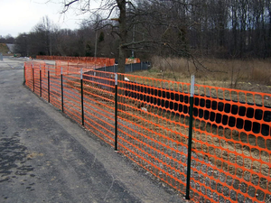 Clôture de sécurité orange en HDPE 100% facile à installer et à utiliser, résistante aux UV - Product Image 6