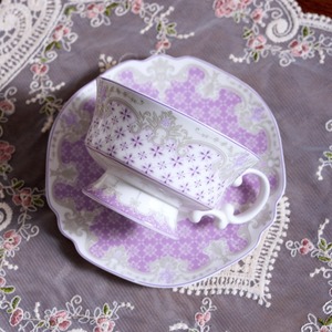 Juego de Taza y Platillo de Porcelana Europea, Taza de Café Decorativa de Cerámica con Platillo para Regalo del Hogar - Product Image 4