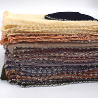 Écharpe en Chiffon Premium Ornée de Pierres et de Chaînes, Idéale pour les Fêtes, avec Strass, Perles et Cristaux, Style Luxe et Tendance, type Hijab