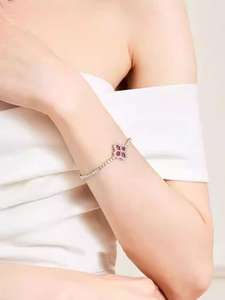 18Kソリッドゴールドルビーチェーンリンクブレスレット女性用クラシックラッキーフォーリーフクローバー花の形サードパーティ認定フルダイヤモンド - Product Image 3