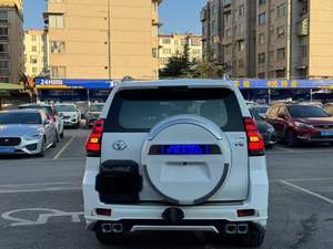 Toyota Prado 4000 SUV modèle 2020, essence, automatique, parfaitement amélioré, excellente qualité, sans accident, année <span class=keywords><strong>2011</strong></span>. - Product Image 2