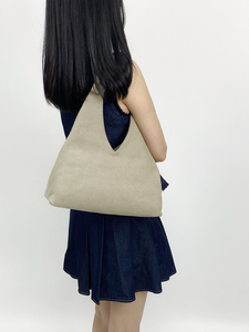 Bolso de hombro de lona a la moda para mujer, copia Original, triángulo modificado con axila, diseño portátil, forro de poliéster - Product Image 4