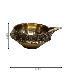Vente en gros de petites lampes à huile Diya en laiton, traditionnelles, faites à la main, indiennes, pour la maison, le temple, le mandir, l'arti, le festival Diwali, décoration - Product Image 2