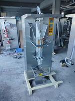 Machine d'emballage automatique de liquides, machine de remplissage et de scellage verticale pour l'eau, le lait, le jus, avec une qualité et une efficacité élevées