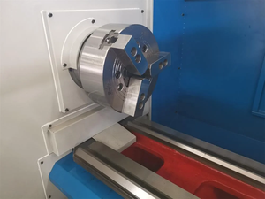 Diseño de cama plana de torno <span class=keywords><strong>CNC</strong></span> de corte de rosca Horizontal CAK6150 de 1000mm con máquina herramienta de Metal para programación en China - Product Image 4