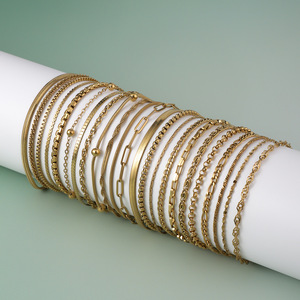 Bracelets en acier inoxydable plaqué or 18 carats pour femmes, chaîne fine |   Bijoux de mode en gros, styles multiples, style INS minimaliste - Product Image 1