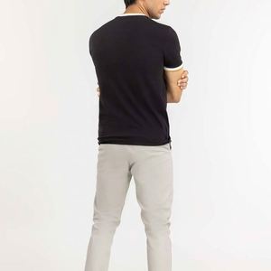 Camiseta Moderna de Moda Urbana para Hombre |   Mezcla de algodón y poliéster con acabado suave |   Ropa Casual de Corte Regular |   Top Transpirable de 220g - Product Image 4