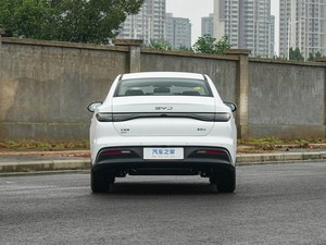รถยนต์ไฟฟ้า BYD White Seal 05 DM-i ไฮบริด ซีดาน 5 ที่นั่ง รถใหม่ - Product Image 3