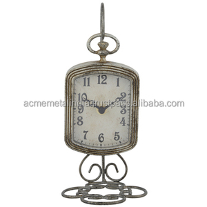 Reloj de mesa redonda chapado en oro acabado con un diseño minimalista elegante perfecto para la decoración de lujo de la sala de estar y el dormitorio - Product Image 6