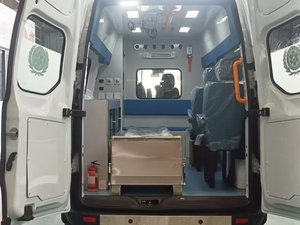Fourgon de transport médical non d'urgence, fourgon accessible aux fauteuils roulants, véhicule NEMT pour le transfert de patients handicapés au <span class=keywords><strong>prix</strong></span> d'usine - Product Image 2