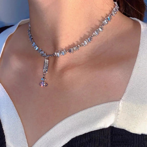 Collar Gargantilla de Alta Gama Vivienne Empress Dowager con Cadena de Eslabones de Aleación de Circonio Irregular Cuadrado, Estilo Saturno, de Moda para Mujer, Reino Unido - Product Image 4