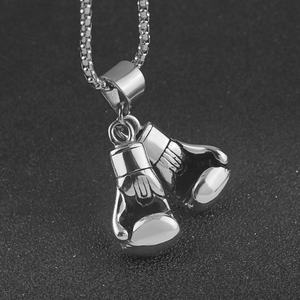 Collar con Colgante en Forma de Guantes de Boxeo, Joyería Personalizada, Collar Deportivo de Acero Inoxidable - Product Image 1
