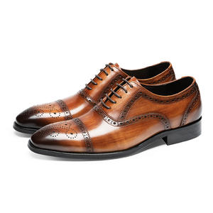 Chaussures en cuir Oxford sur mesure de luxe, très populaires, conviennent au style formel des hommes lors d'événements professionnels. - Product Image 6