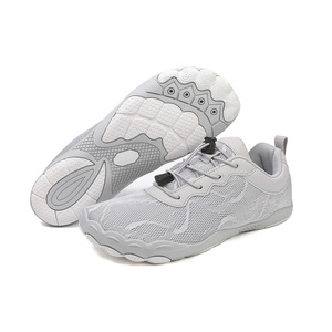 Nouvelles Chaussures Aquatiques Tendance 2026 – Stock Spécial, Personnalisation Plage, Hommes et Femmes, Chaussures <span class=keywords><strong>de</strong></span> Plage Abordables - Product Image 2