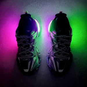 Chaussures de basket décontractées pour hommes de qualité supérieure avec lacets LED, semelle épaisse élastique, Track 3.0, chaussures de mode personnalisées - Product Image 2