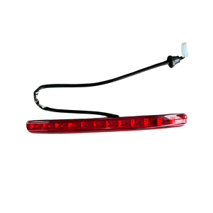 Luz de Freno Trasera LED Roja de Alto Nivel Original para <span class=keywords><strong>Fiat</strong></span> <span class=keywords><strong>500</strong></span> Convertible 2009-2018 para 77365246 68140780AA - Product Image 3