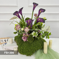 DKB Neuer 40cm Blumenstrauß mit Farbverlauf Lila Calla-Lilien und Moos Künstliche Blumenkugel für Tischdekoration