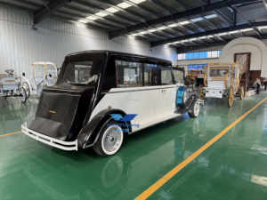 Voiture électrique classique, roues en acier de haute qualité, transport inspiré d'une calèche à chevaux, <span class=keywords><strong>Jeep</strong></span> inspirée, nouveau modèle traditionnel - Product Image 2