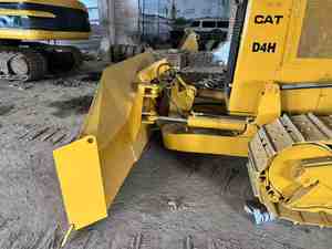 Bulldozer sur chenilles CAT D4H d'occasion haute performance, 10 tonnes, 2024, excellent état, garantie 1 an - Product Image 5