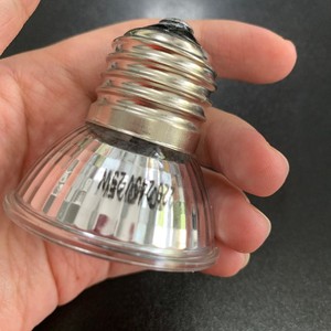 Huisdier Verwarmingslamp Schildpad Gecko Reptiel Warmte Verwarmende LED <span class=keywords><strong>Lamp</strong></span> 25W 50W 75W Zonnelamp - Product Image 2