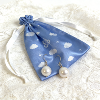 Sac en satin de soie bleu avec cordon de serrage, impression personnalisée, vente en gros, pochette anti-poussière pour bijoux