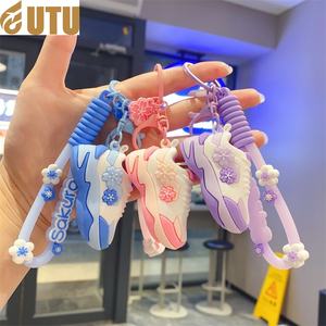 Chica creativa corazón flor de cerezo zapatillas bolsa colgante coche llavero graduación estudiante pequeño regalo juguete-F - Product Image 1