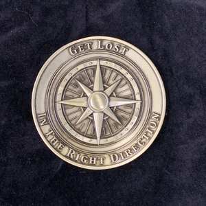 Vendita calda 3D accessori avventura di alta qualità monete di metallo personalizzate nella giusta direzione in ottone sfida moneta bussola all'ingrosso - Product Image 6